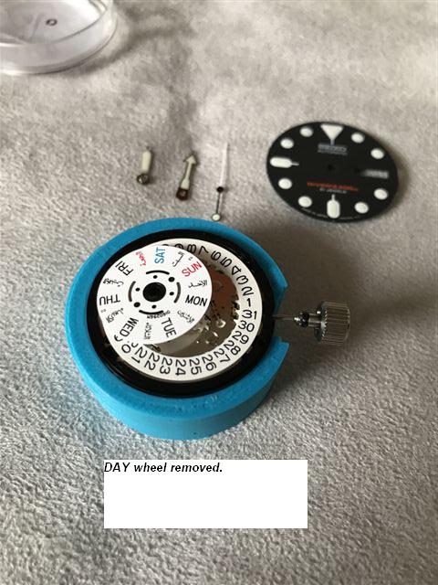 noob] how to stop second hand from moving to swap hands on 7s26 movement? :  r/SeikoMods